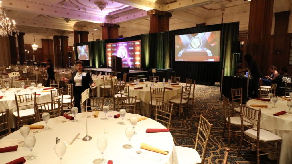 crystal tearoom, fastfold, projection screen, uplights